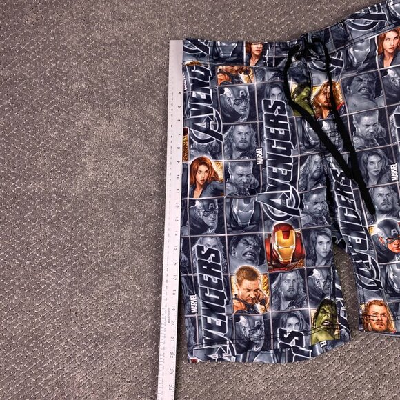 Marvel Avengers Boardshorts Men's Large Swim Trunks Shorts 2012 Mesh Lined Liner - Picture 10 of 12